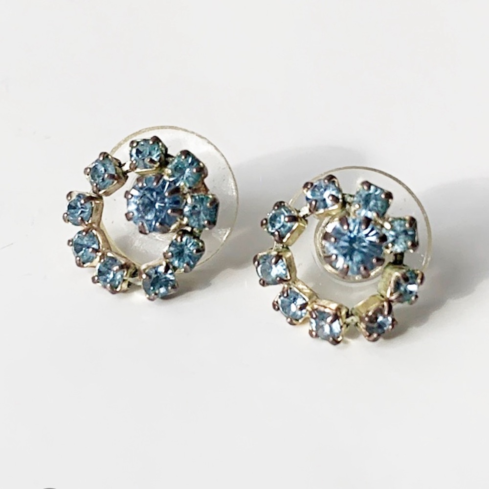 $3 BUNDLED - CUTE LIGHT BLUE CIRCLE POST EARRINGS